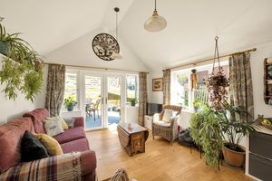 Photo 30- click for photo gallery